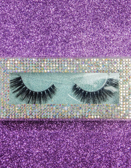A set of high quality lashes that will make you look amazing, includes different sizes for all of your needs.