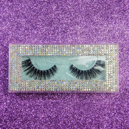A set of high quality lashes that will make you look amazing, includes different sizes for all of your needs.