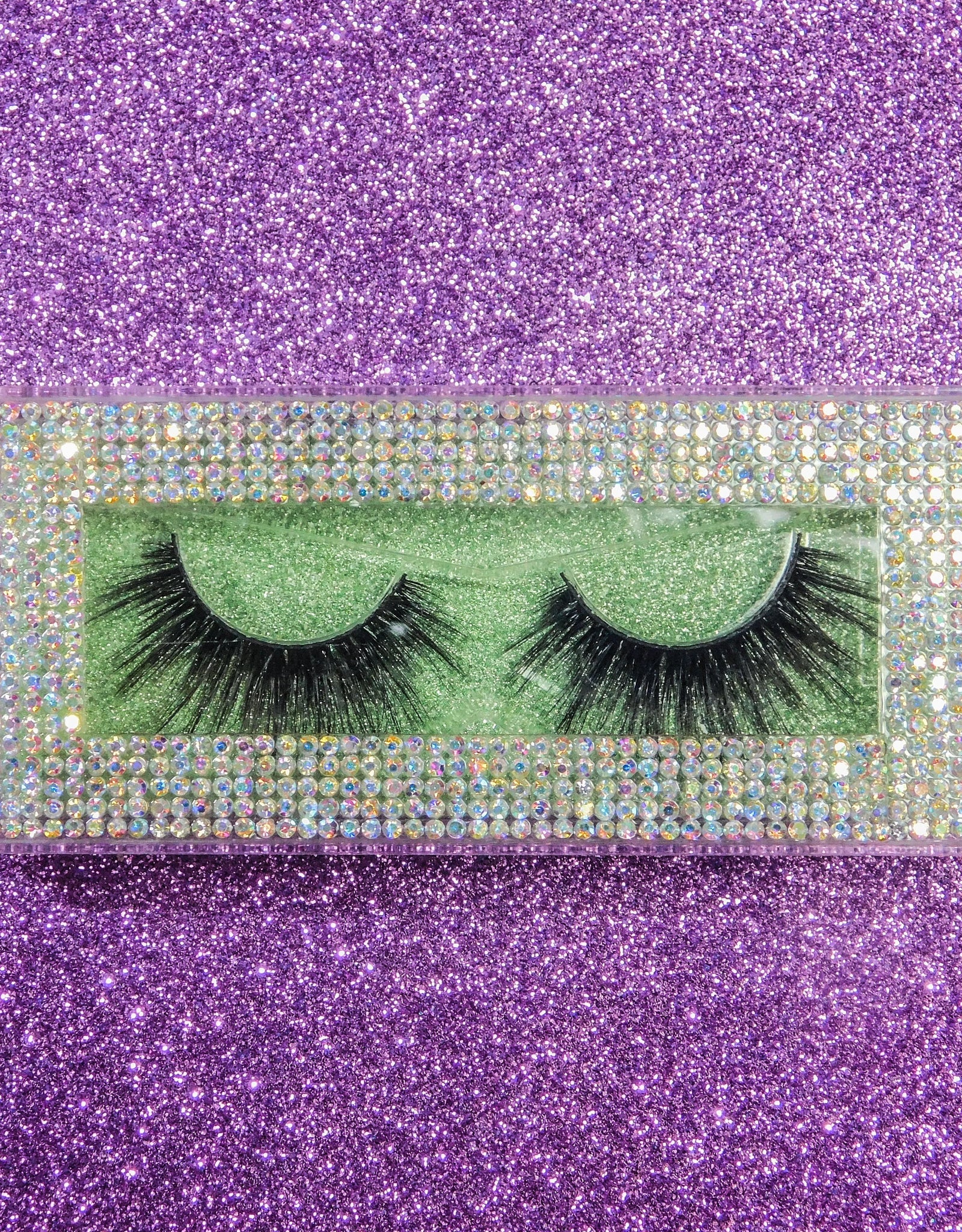 A set of high quality lashes that will make you look amazing, includes different sizes for all of your needs.