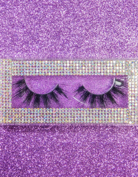 A set of high quality lashes that will make you look amazing, includes different sizes for all of your needs.
