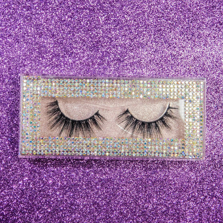 A set of high quality lashes that will make you look amazing, includes different sizes for all of your needs.