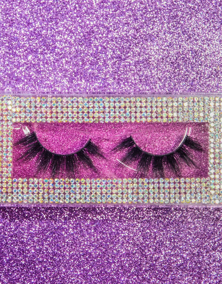 A set of high quality lashes that will make you look amazing, includes different sizes for all of your needs.